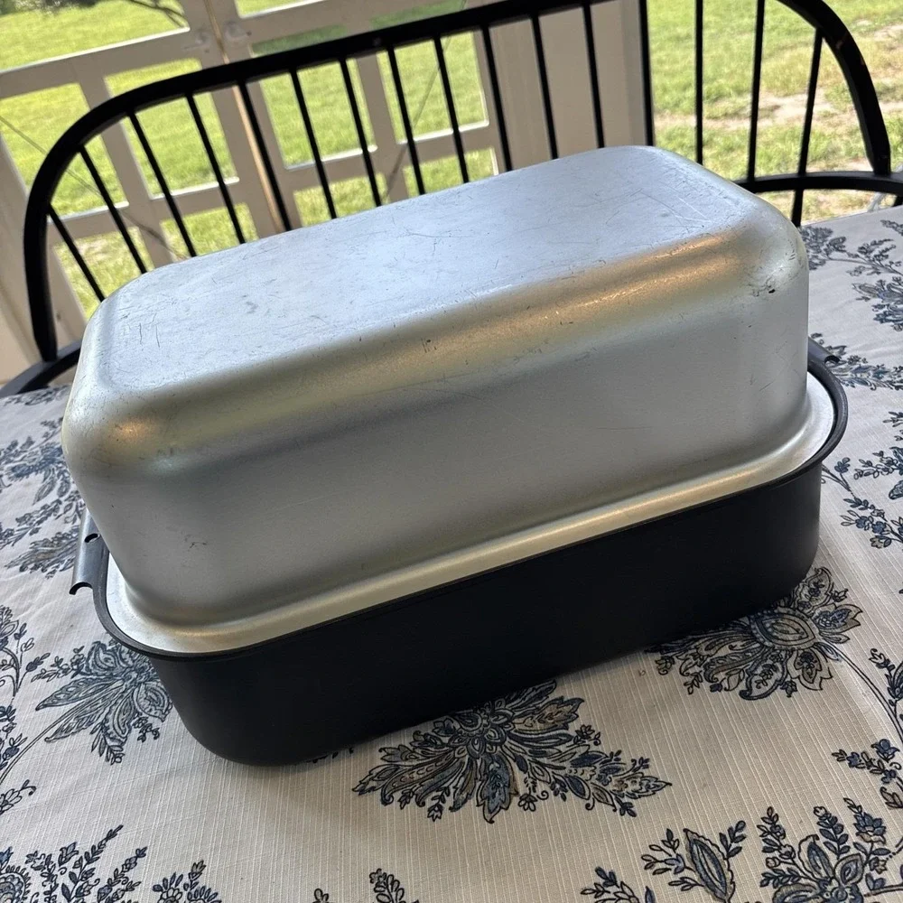 Miracle Maid Large Roasting Pan Anodized Aluminum Domed Lid Turkey Roaster VTG